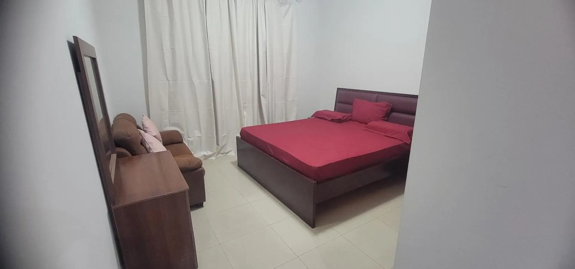 Dubai Home 7B 0*,
